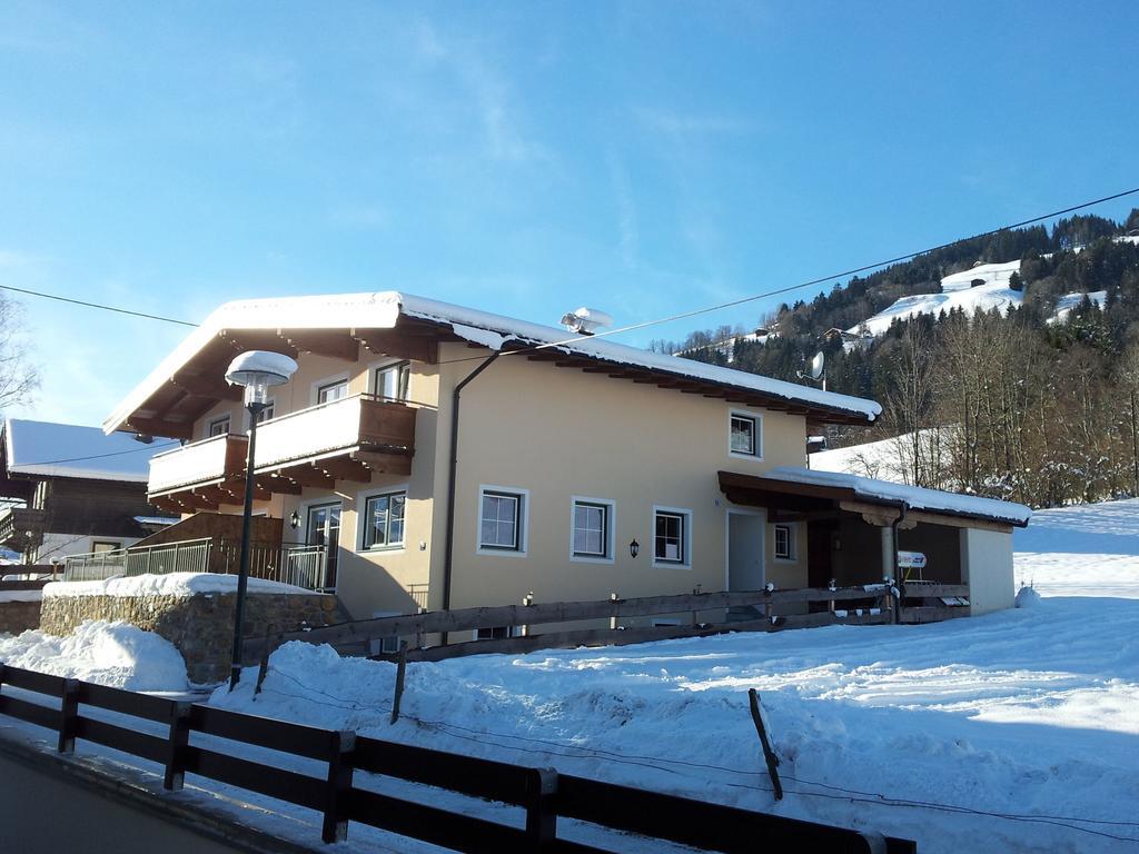 Luxurious Holiday Home With Terrace In Tyrol بريكسن ام تاله المظهر الخارجي الصورة